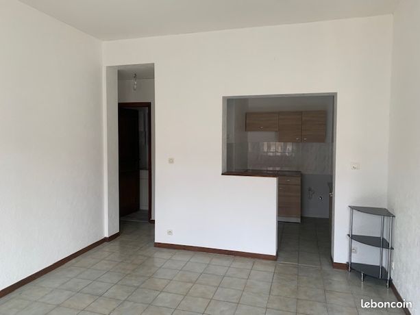 Appartement F3 LONGWY HAUT refait à neuf Libre de suite