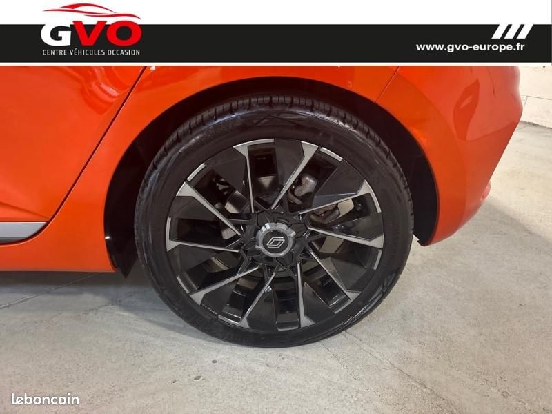 Renault Clio 1.6 E-Tech 145ch full hybrid esprit Alpine (image 4)