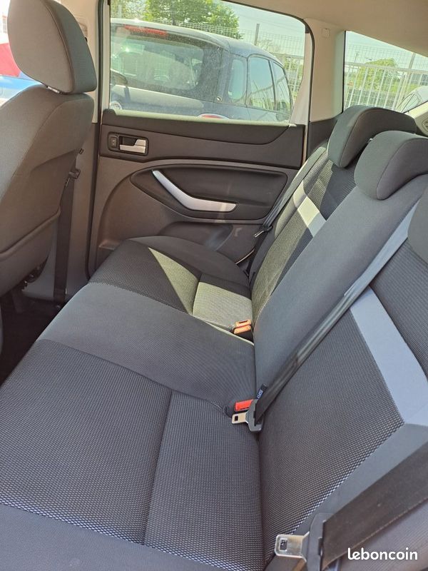 Ford kuga 2010 (image 7)