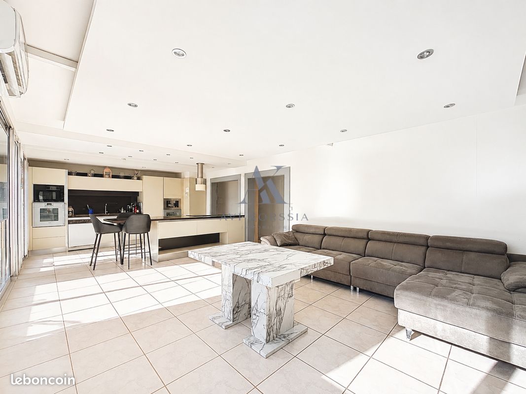 Appartement 4 pièces 94 m² · à Décines-Charpieu · 94 m² · 1 560 €/mois
