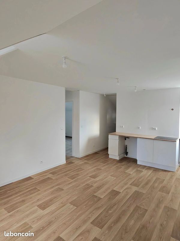 Appartement 3 pièces 56 m² · à Crépy-en-Valois · 56 m² · 1 000 €/mois