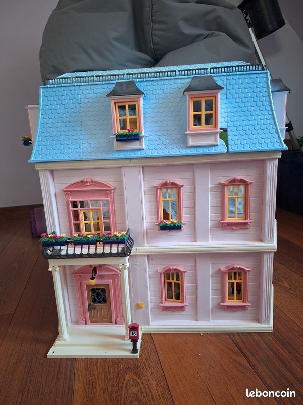 Playmobil maison traditionnelle avec accessoires (image 1)