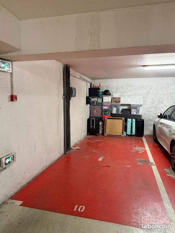 Parking 12 m² · à Paris · 12 m² · 42 000 €