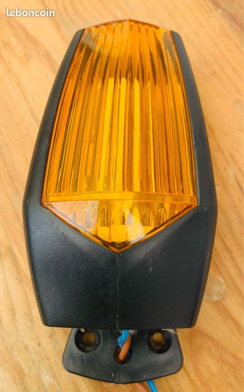 Lampe témoin flash led de sécurité pour ouverture de portail motorisé (image 3)