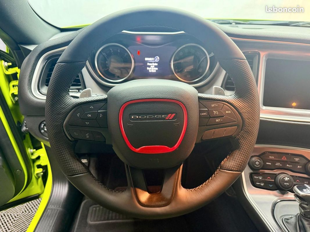 Dodge CHALLENGER R/T Scat Pack Widebody V8 6.4 492 ch – CarPlay – Caméra – Harman Kardon (image 14)