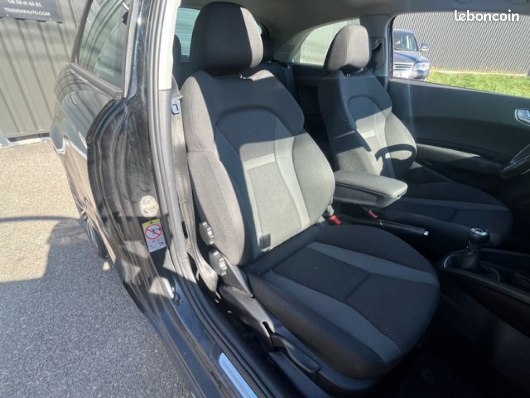 AUDI A1 A1 1.0 TFSI 95 ultra Metropolitan (image 16)
