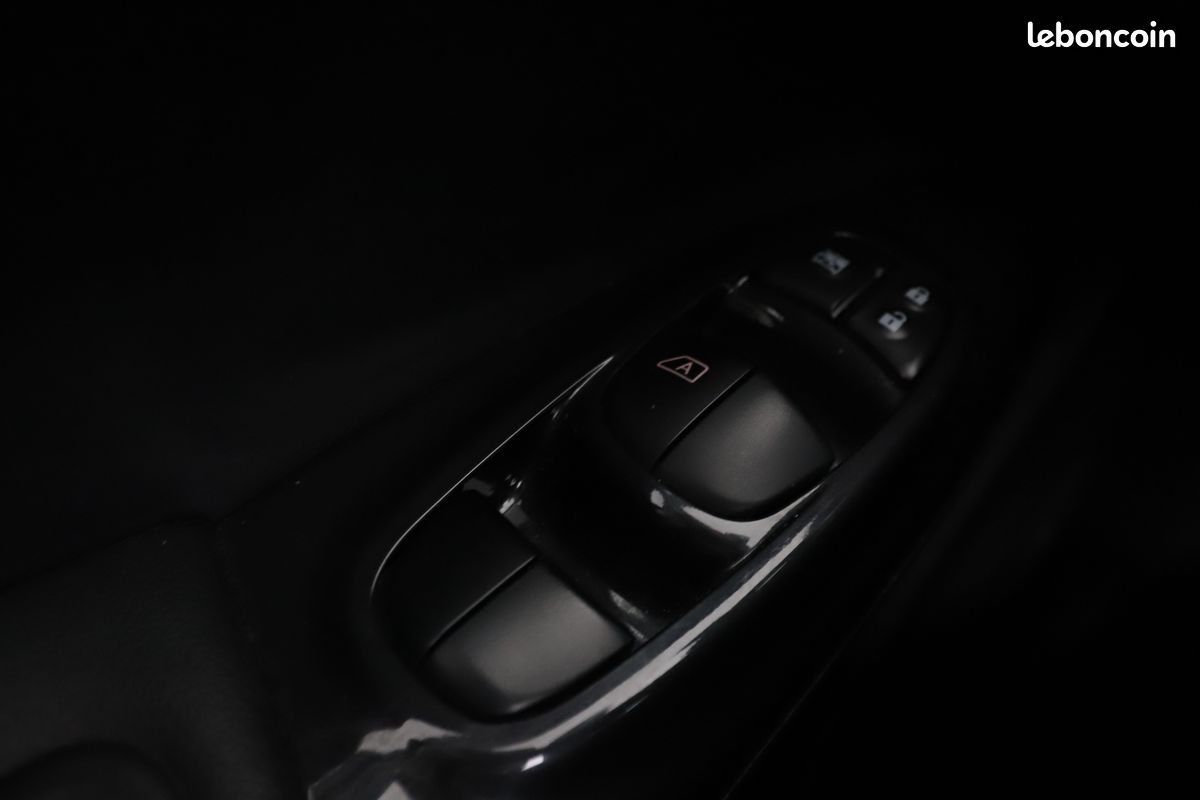 Nissan Juke 1.5 dCi N-Connecta 110 ch (image 23)