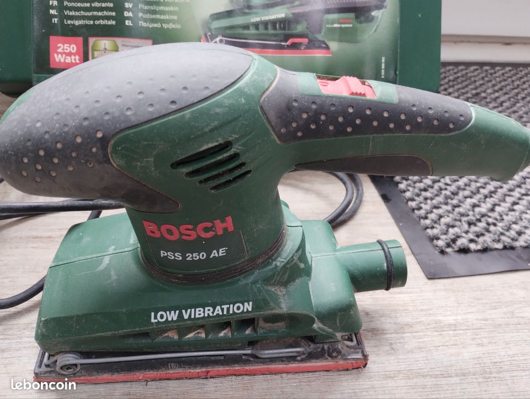 Pièces Détachées Ponceuse Vibrante Bosch PSS 250 AE - 250 W Avec Coffret Et Abrasifs Inclus Scie Sabre