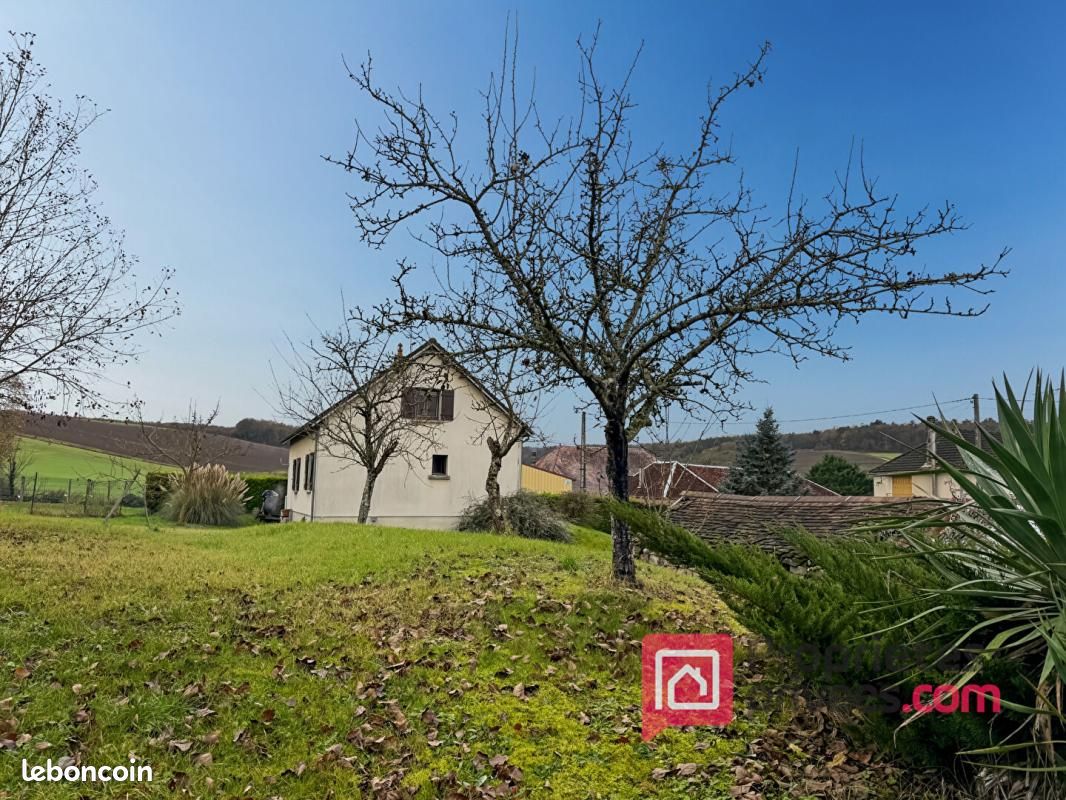 Maison 6 pièces 102 m² · à Bertignolles · 102 m² · 102 000 €