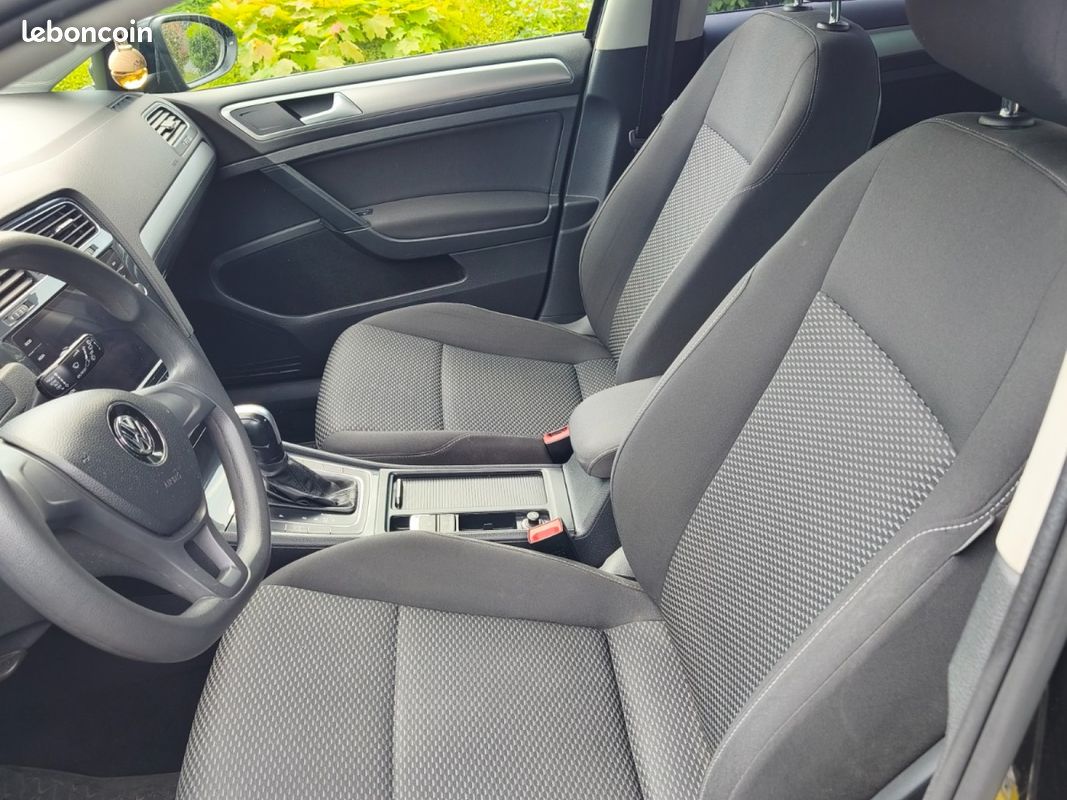 VOLKSWAGEN GOLF 1.6 TDI 115 FAP DSG7 Confortline (image 12)