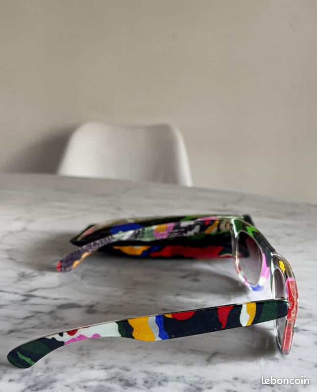 Cacharel Parfums – Lunettes de soleil vintage "Loulou" (image 2)