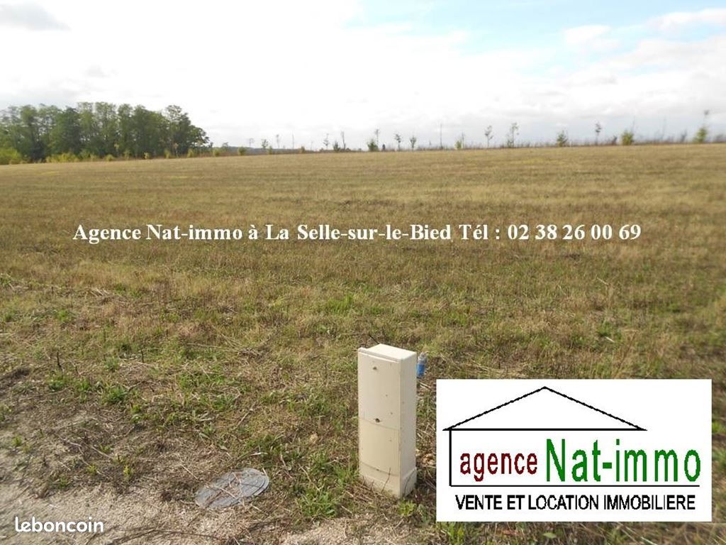 Terrain 1 738 m² La Selle Sur Le Bied · à La Selle-sur-le-Bied · 30 000 €
