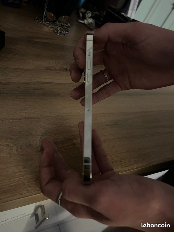 IPhone 12pro max (image 7)