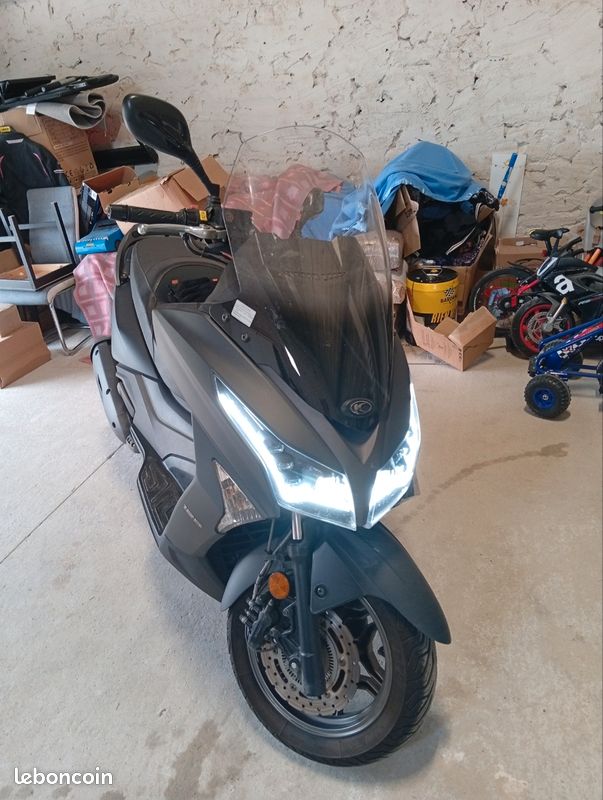 Kymco x town 125 (image 1)