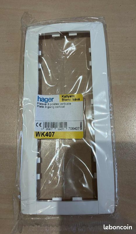 HAGER WK642 PLAQUE 2 postes Kallysta horiz. ent.71mm métal Platinium