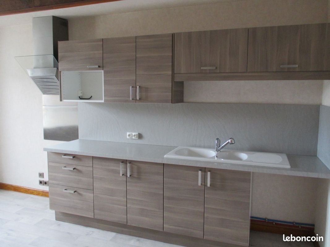 Maison 4 pièces 92 m² · à Ay-Champagne · 92 m² · 810 €/mois