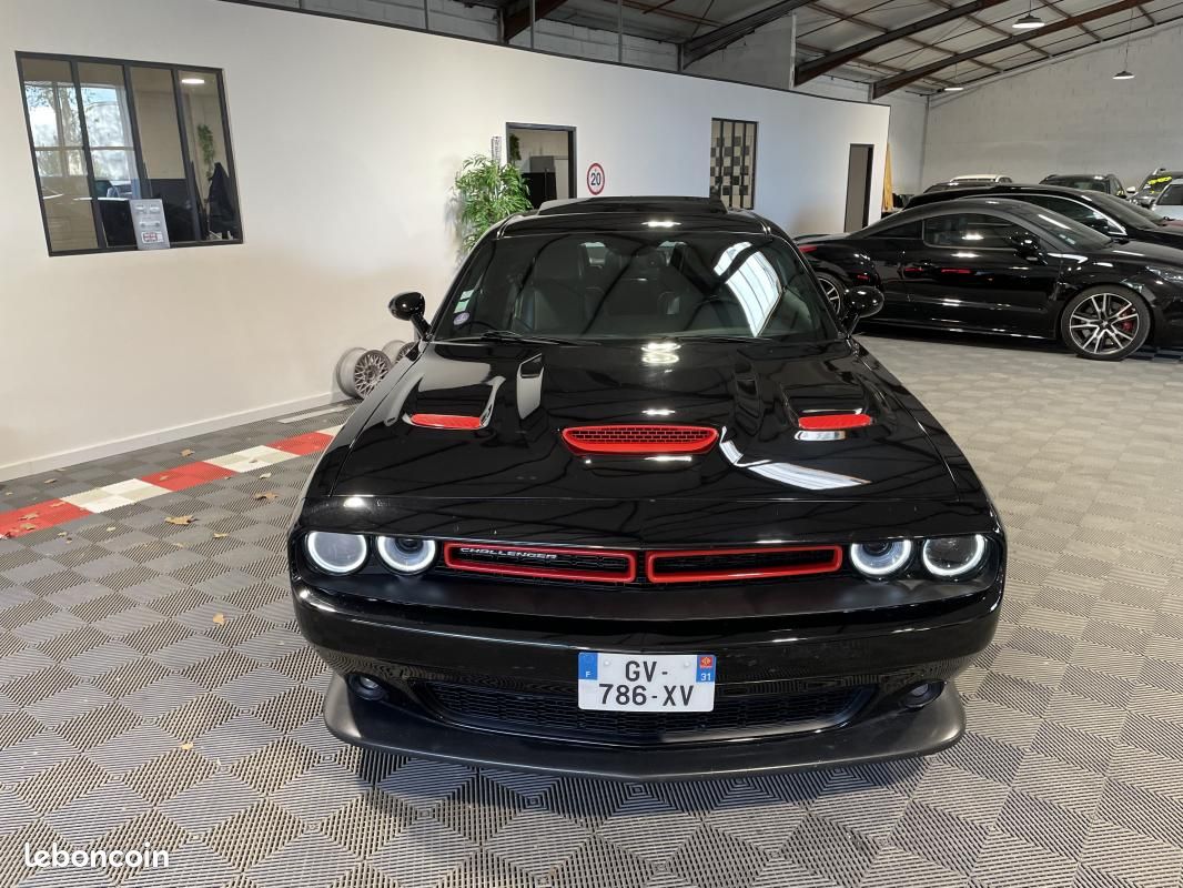 Dodge Challenger SXT V6 3.6 305CH -FLEXFUEL-IMMATRICULÉE FRANCE- (image 2)