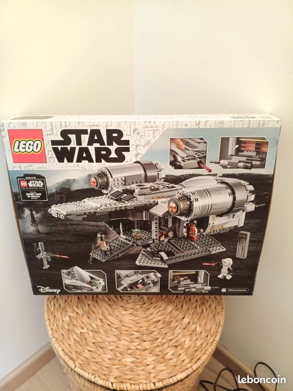 Lego 75292 Razor Crest Mandalorian Star Wars (image 2)