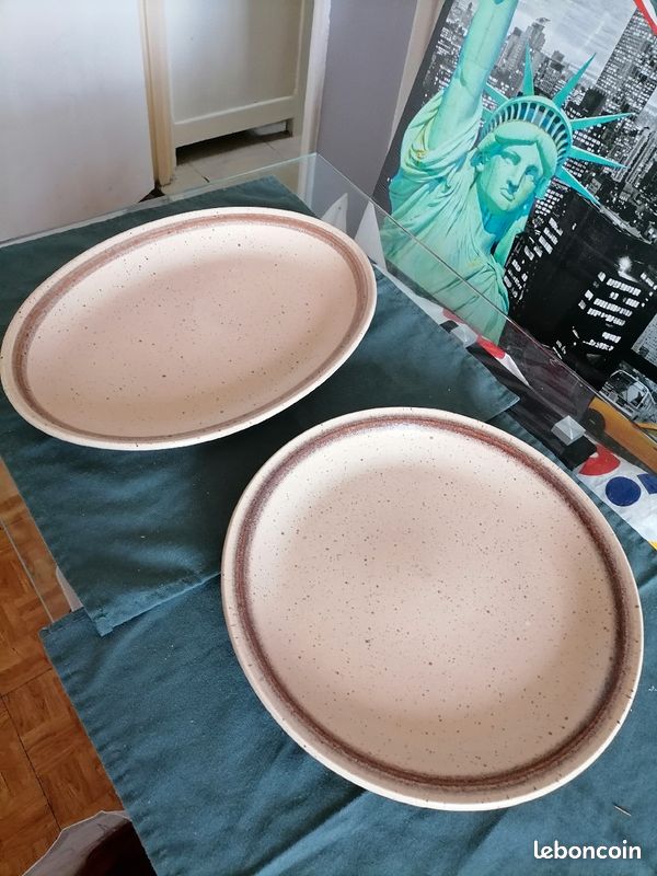 Lot de 2 plats en faïence de Sarreguimes (image 1)