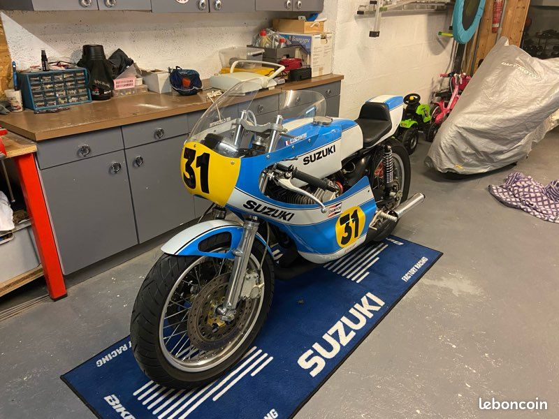 Suzuki 500T piste - Motos