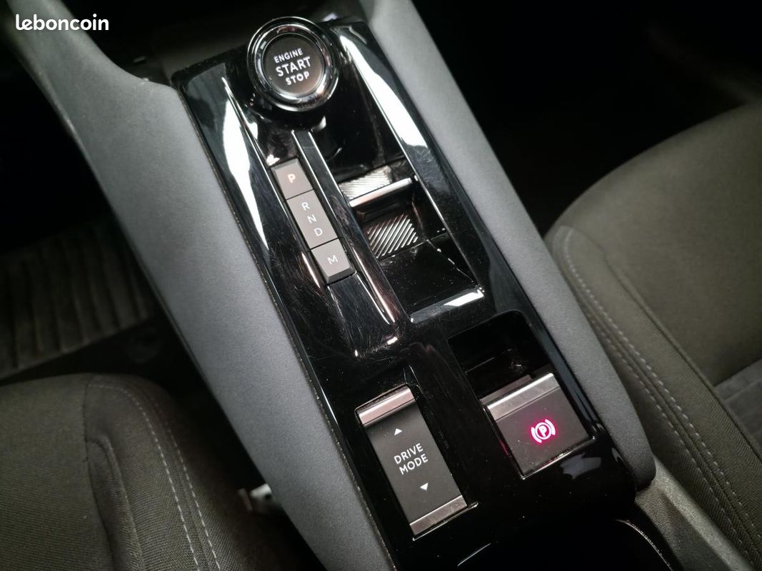 ALFA ROMEO JUNIOR 1.2 Ibrida - 136 - BV eDCT6 (image 18)
