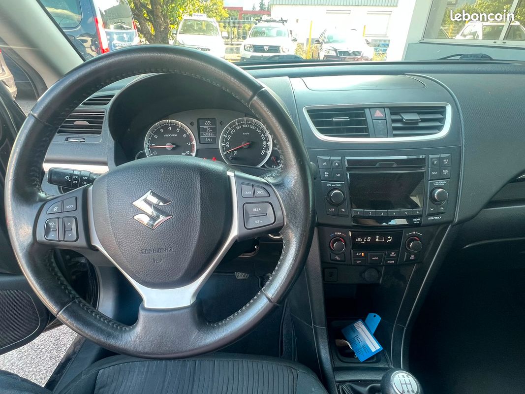 Uzuki Swift 1.4 4WD 94 ch – 2012 – 142 563 km – Dépôt-Vente – Carnet d'entretien – Garantie 12 mois possible (image 5)