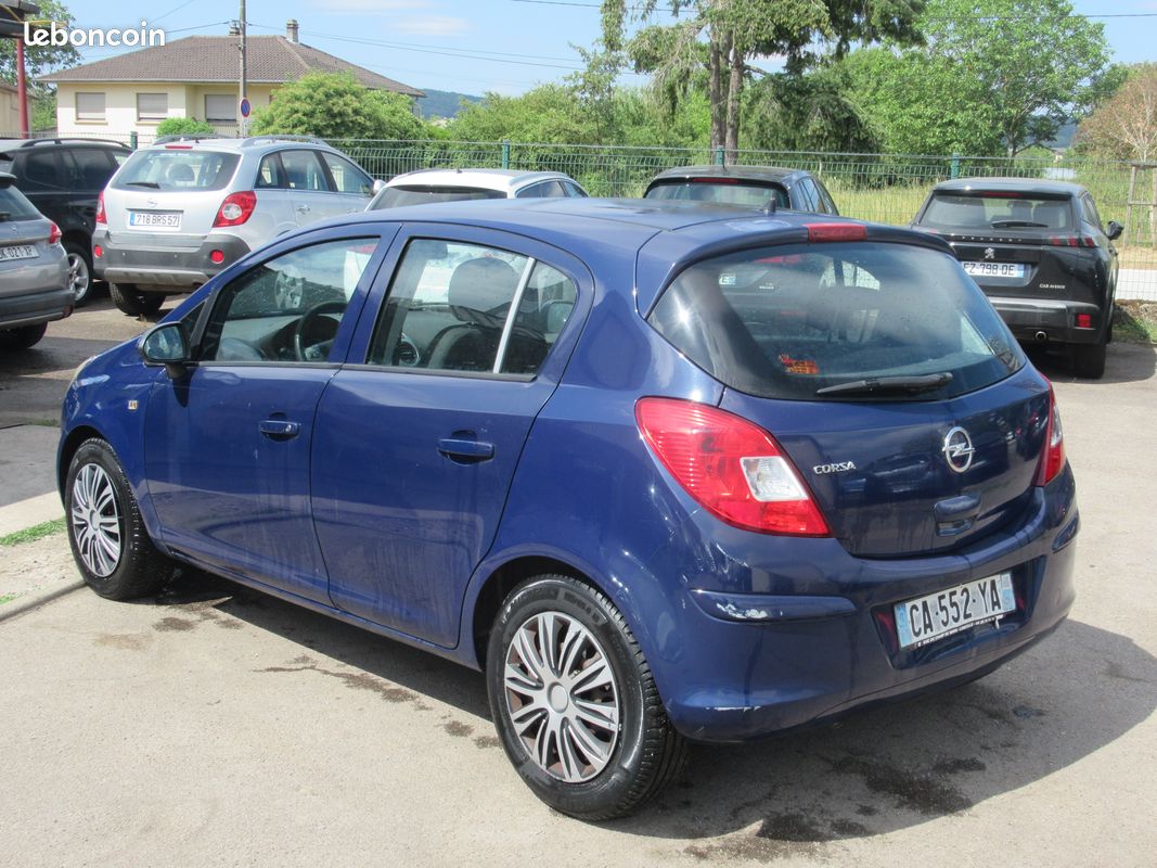 Opel corsa 1.2 twinport edition 55000 km seulement (image 2)