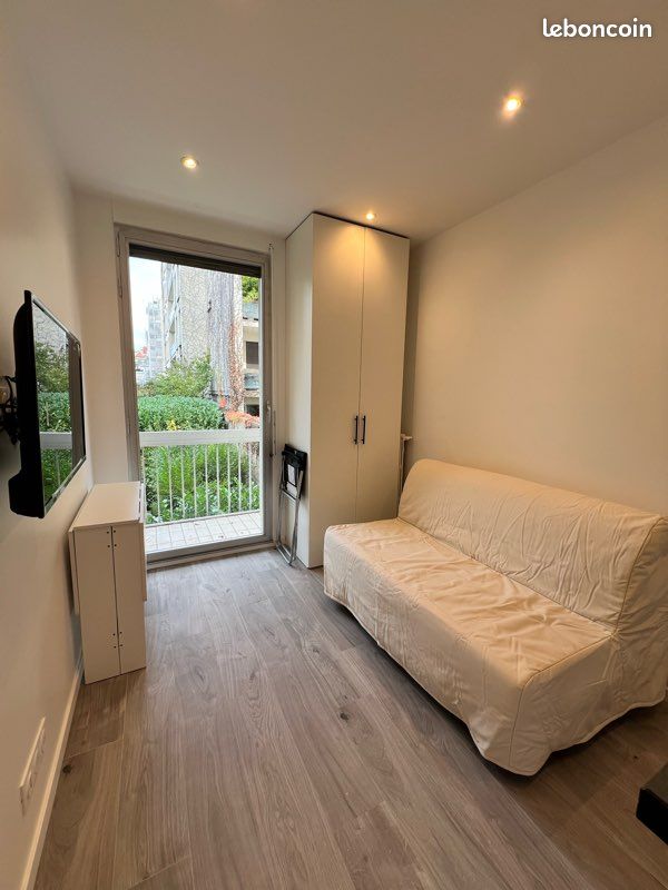 Appartement 1 pièce 15 m² · à Neuilly-sur-Seine · 15 m² · 895 €/mois