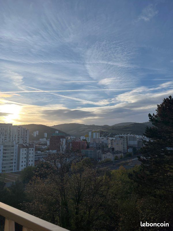 Appartement 3 pièces 55 m² · à Saint-Étienne · 55 m² · 810 €/mois