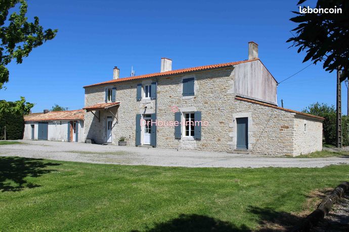 Maison 7 pièces 213 m²