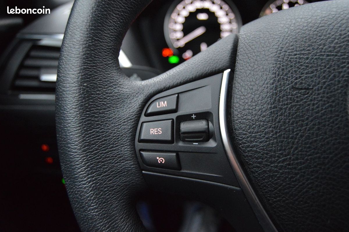 Bmw SERIE (F21/F20) 118IA 136CH URBANCHIC 5P Voitures