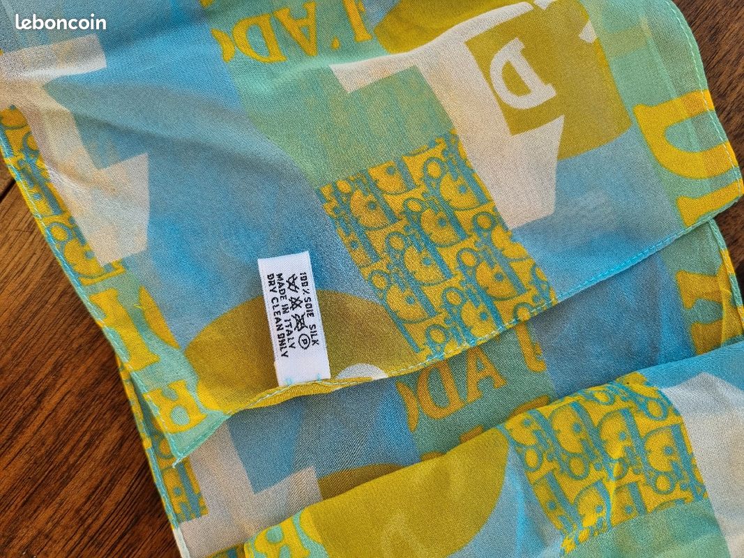 Foulard en soie Christian Dior (image 2)