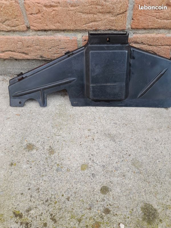 Cache moteur essuie glace porsche 924,944 (image 1)