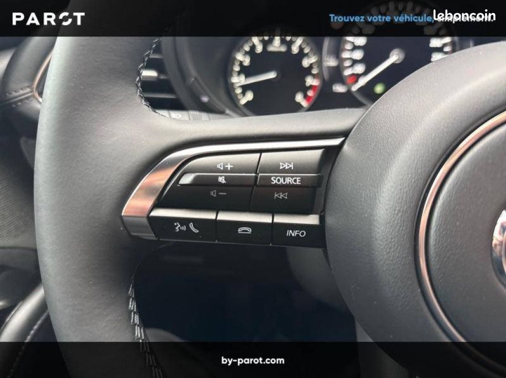 Mazda 3 2024 Berline 2.0L e-SKYACTIV-X M Hybrid 186 ch BVA6 Exclusive-Line (image 14)