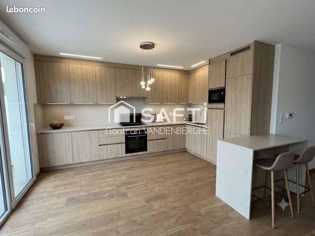 Appartement 4 pièces 96 m² · à Saint-Nicolas · 96 m² · 324 450 €