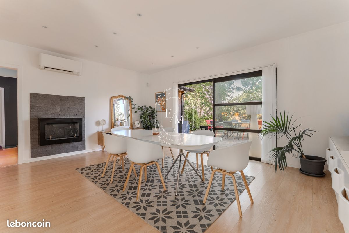 Maison 6 pièces 198 m² · à Saint-Jean · 198 m² · 585 000 €