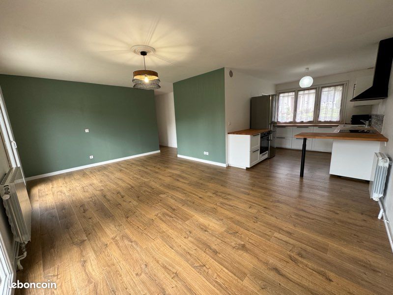 Maison 4 pièces 86 m² · à Magny-en-Vexin · 86 m² · 1 440 €