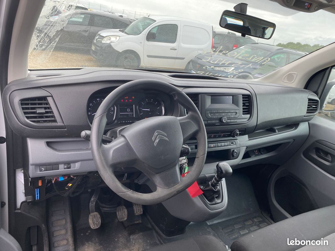 "Accidenté" Citroën Jumpy SpaceTourer 1.5 BlueHDi 120 Confort 9 Places / GJ375 (image 5)