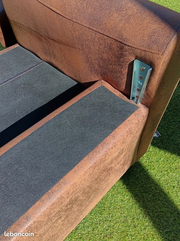 Fauteuil club Stanis tissu aspect cuir vieilli (image 8)