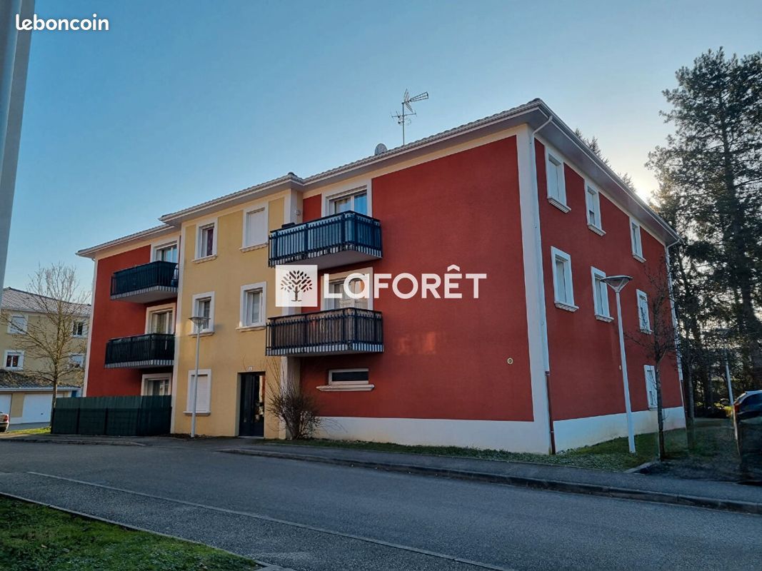Appartement 4 pièces 81 m² · à Bourg-en-Bresse · 81 m² · 780 €