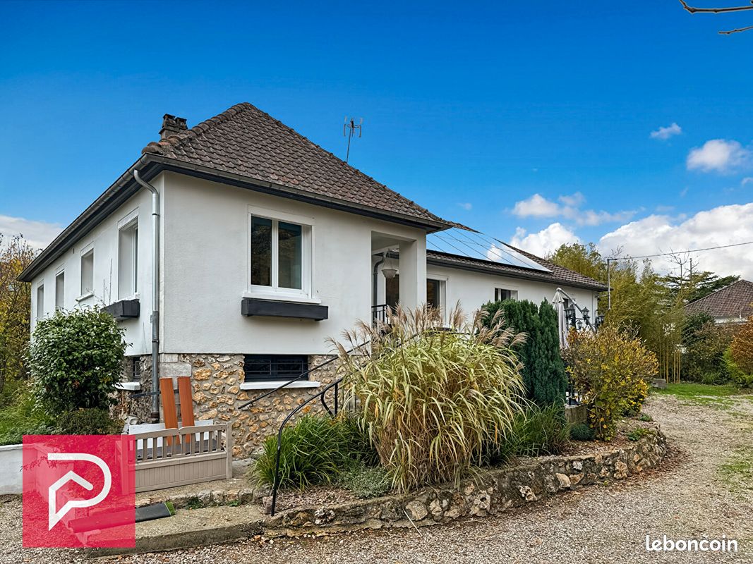 Maison 8 pièces 155 m² · à Menneval · 155 m² · 238 000 €