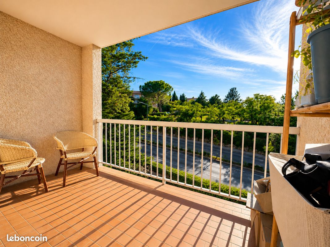 Parking 2 pièces 32 m² · à Aix-en-Provence · 32 m² · 164 000 €