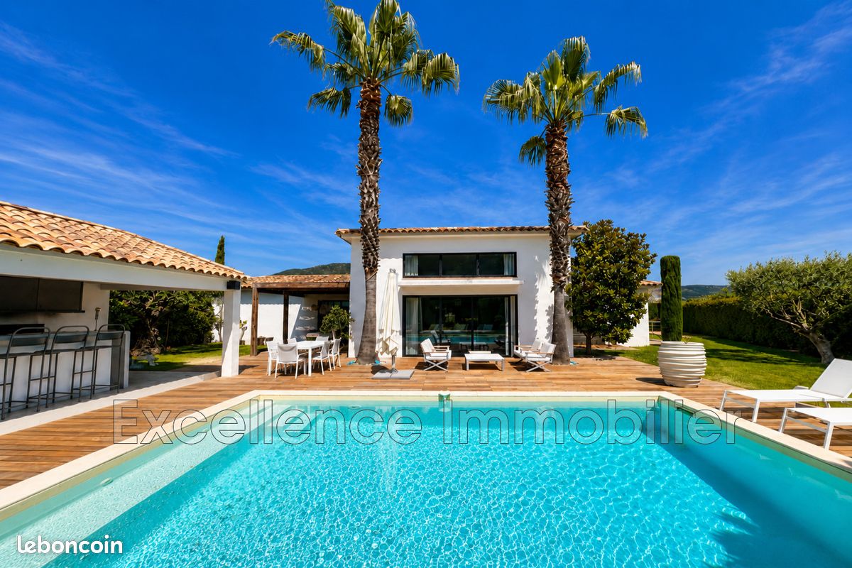 Maison 6 pièces 230 m² · à Le Plan-de-la-Tour · 230 m² · 1 460 000 €