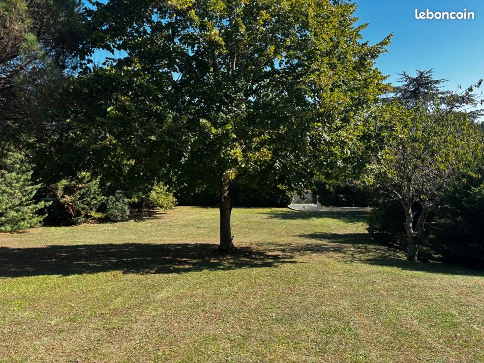 Terrain 400 m² Talence · 290 000 €
