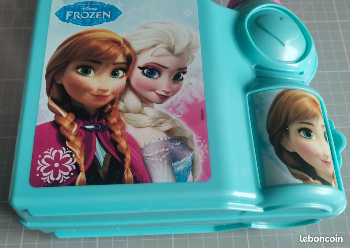 Boite à goûter /lunch "Le Reine des neiges" avec gourde. Format GF (image 3)