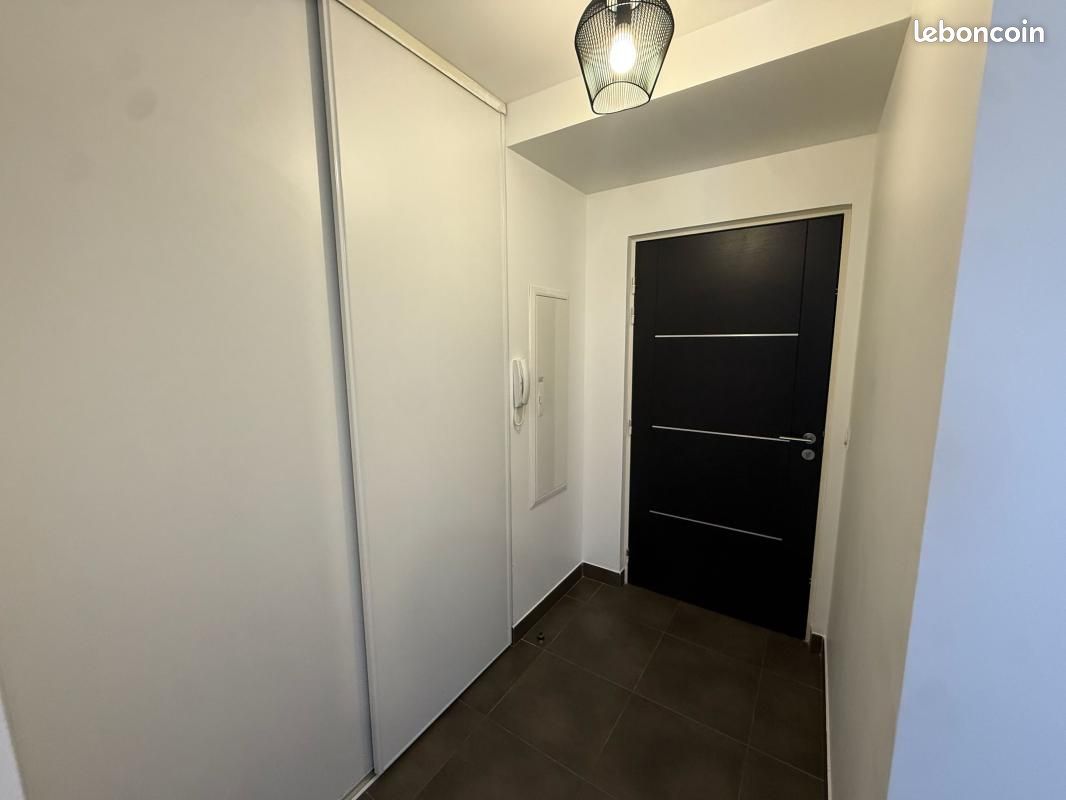 Appartement 2 pièces 51 m² · à Chevry-Cossigny · 51 m² · 780 €