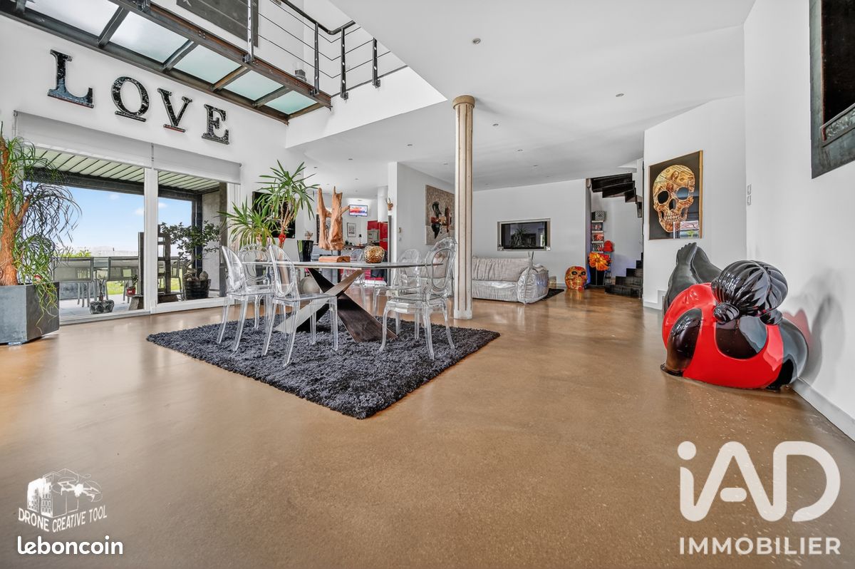 Maison 7 pièces 254 m² · à Norroy-le-Veneur · 254 m² · 781 000 €