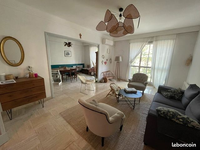 Appartement 3 pièces 98 m² · à Perpignan · 98 m² · 880 €