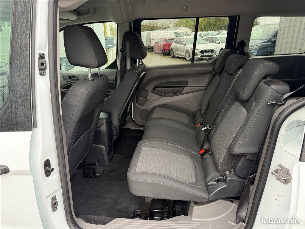 Ford Tourneo Connect II 1.5 L ECOBLUE 100 S&S Trend (image 21)
