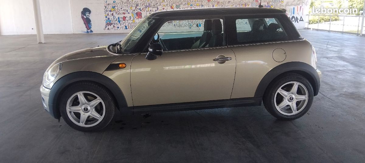 Mini cooper d 1.6 diesel 110 cv an 2009 150 km propre (image 2)